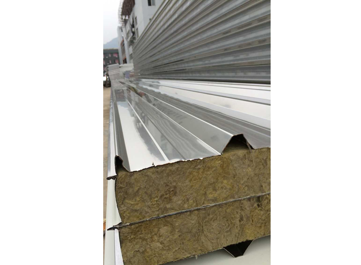 不鏽鋼(gāng)岩棉瓦板